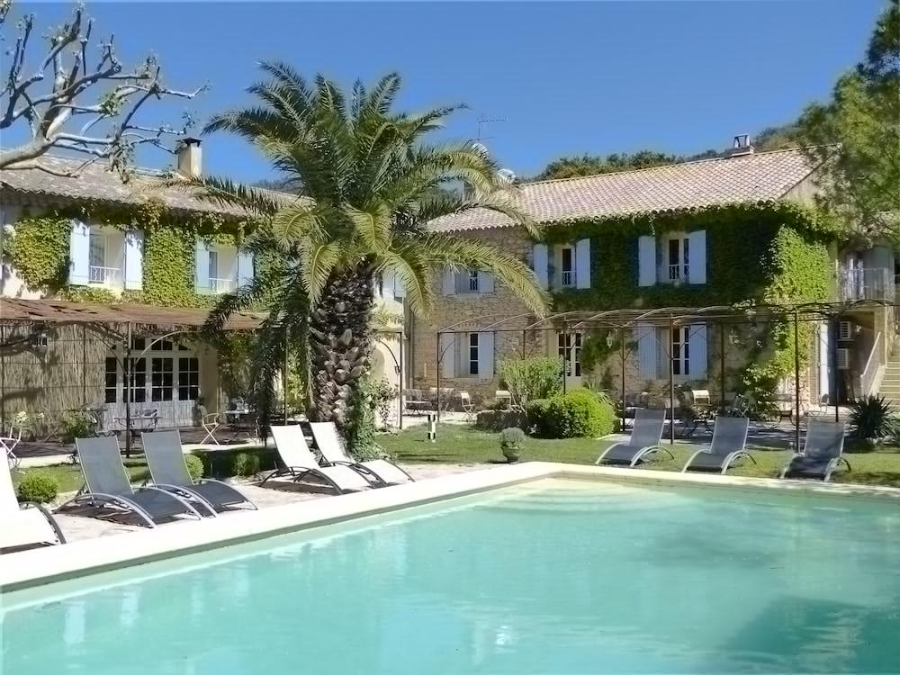Logis Hotel La Sommellerie Шатонёф-дю-Пап Экстерьер фото