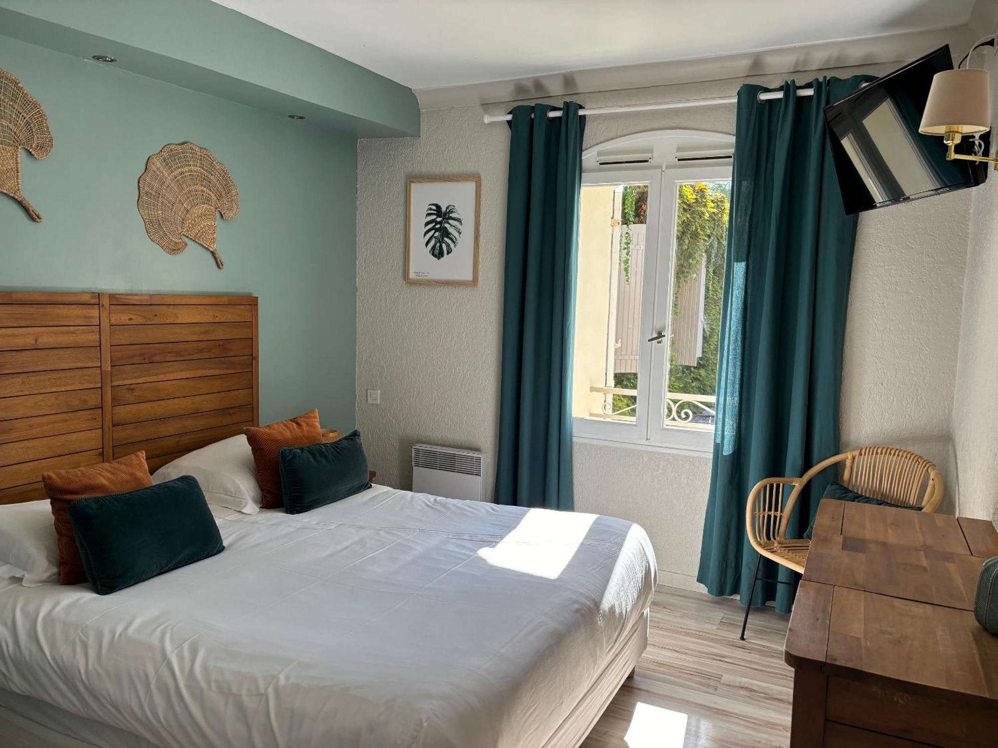 Logis Hotel La Sommellerie Шатонёф-дю-Пап Экстерьер фото